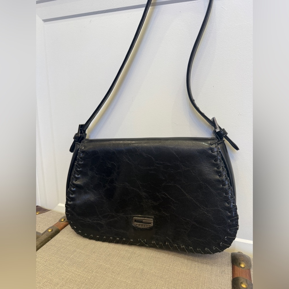 Y2K GUESS LEATHER SHOULDER BAG WOVEN DETAIL 2000s